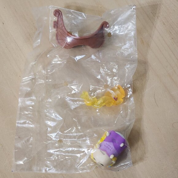 Disney Tsum Tsum Tangled Mini Figures Flynn Rider Rapunzel - Picture 7 of 10